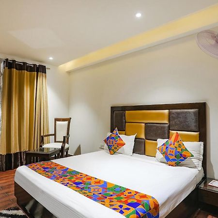 Fabhotel Grand Stay Neu-Delhi Exterior foto