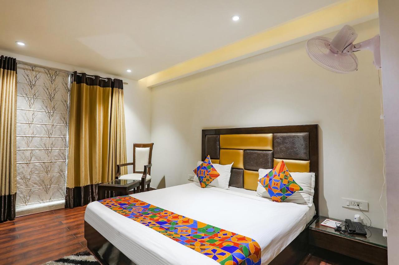 Fabhotel Grand Stay Neu-Delhi Exterior foto