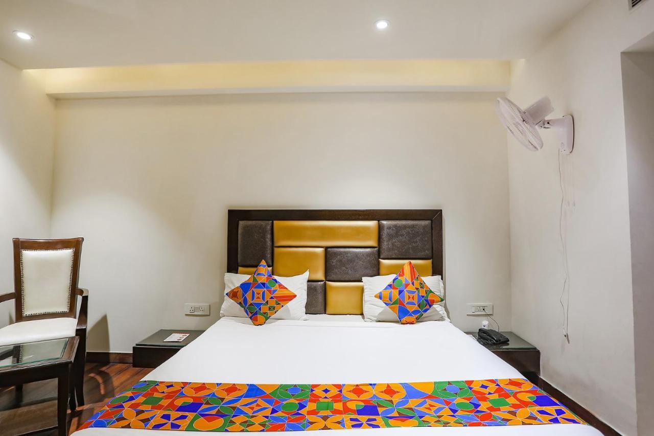 Fabhotel Grand Stay Neu-Delhi Exterior foto