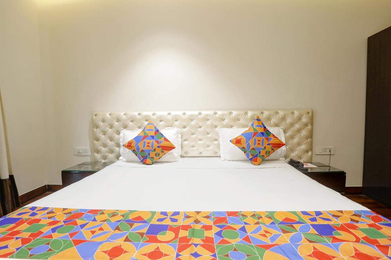 Fabhotel Grand Stay Neu-Delhi Exterior foto