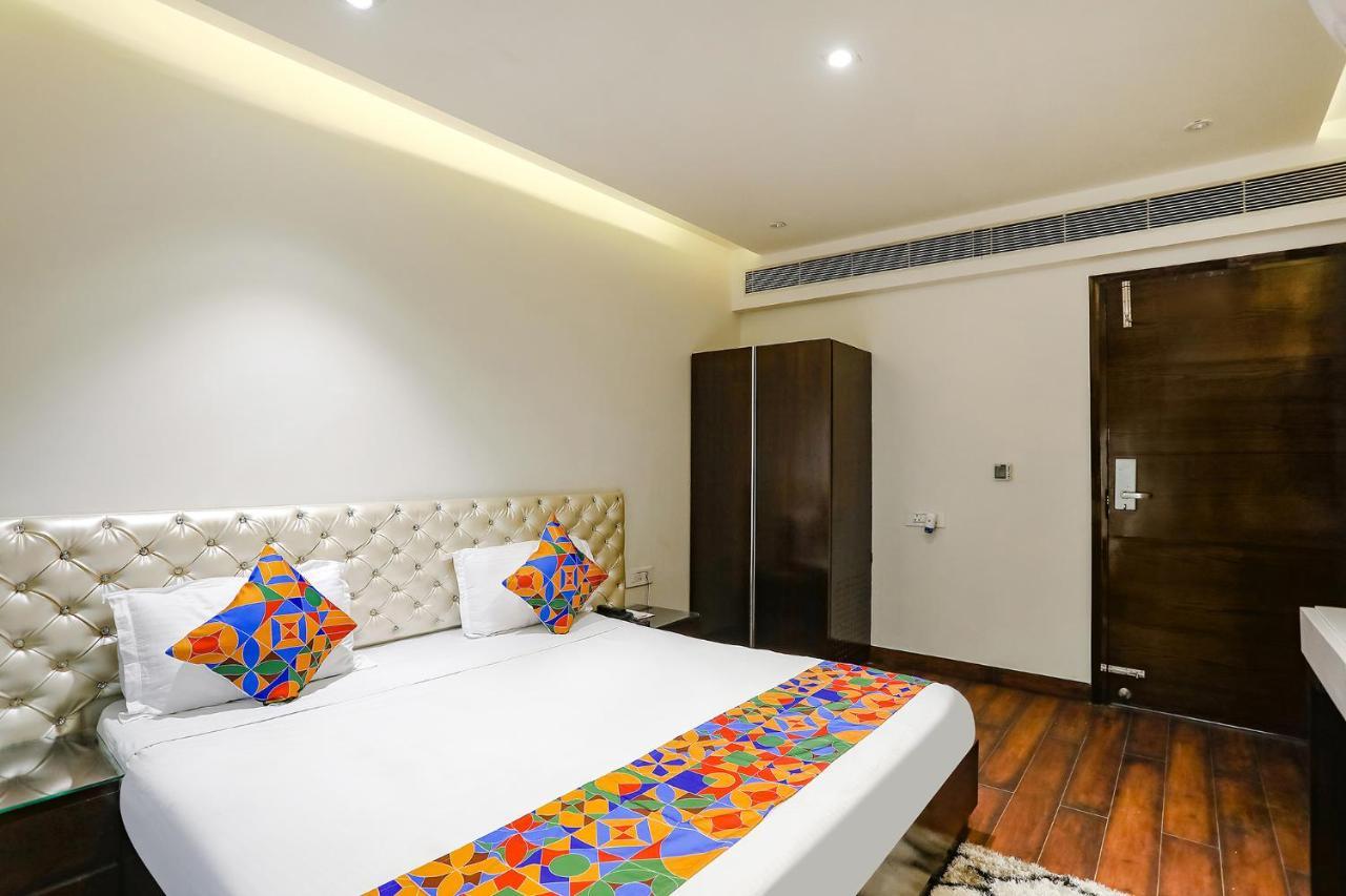 Fabhotel Grand Stay Neu-Delhi Exterior foto