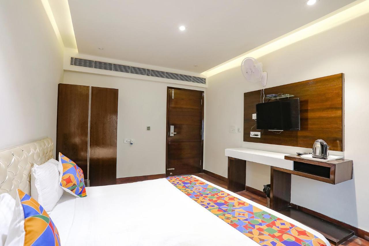 Fabhotel Grand Stay Neu-Delhi Exterior foto